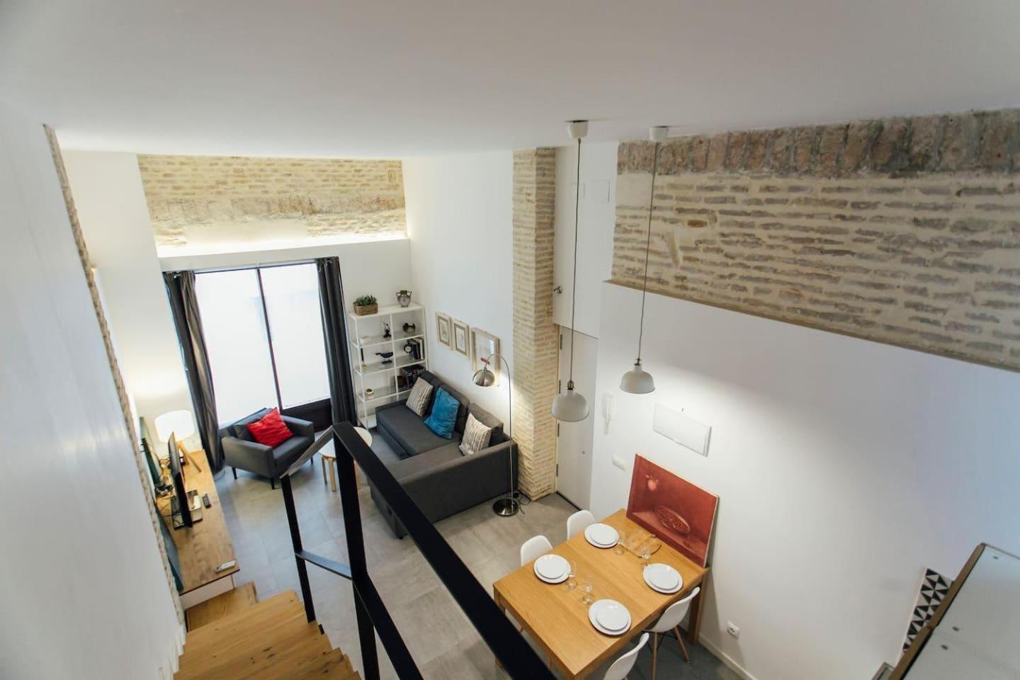 Amplio Apartamento De Diseno Precioso De Estilo Sevillano En Pleno Centro Bagian luar foto