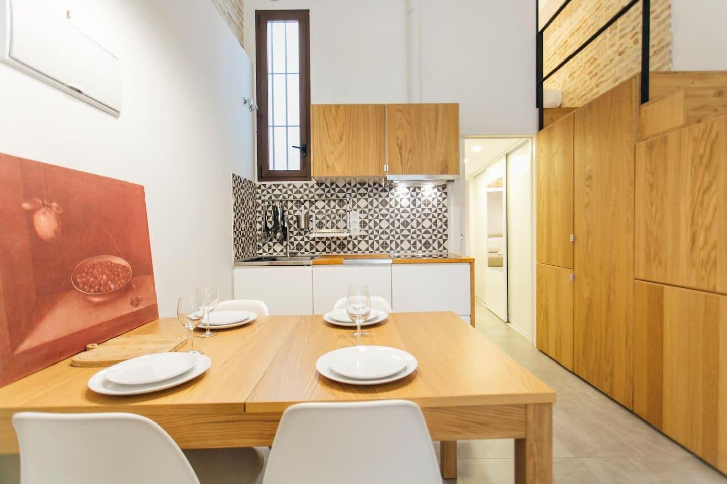 Amplio Apartamento De Diseno Precioso De Estilo Sevillano En Pleno Centro Bagian luar foto