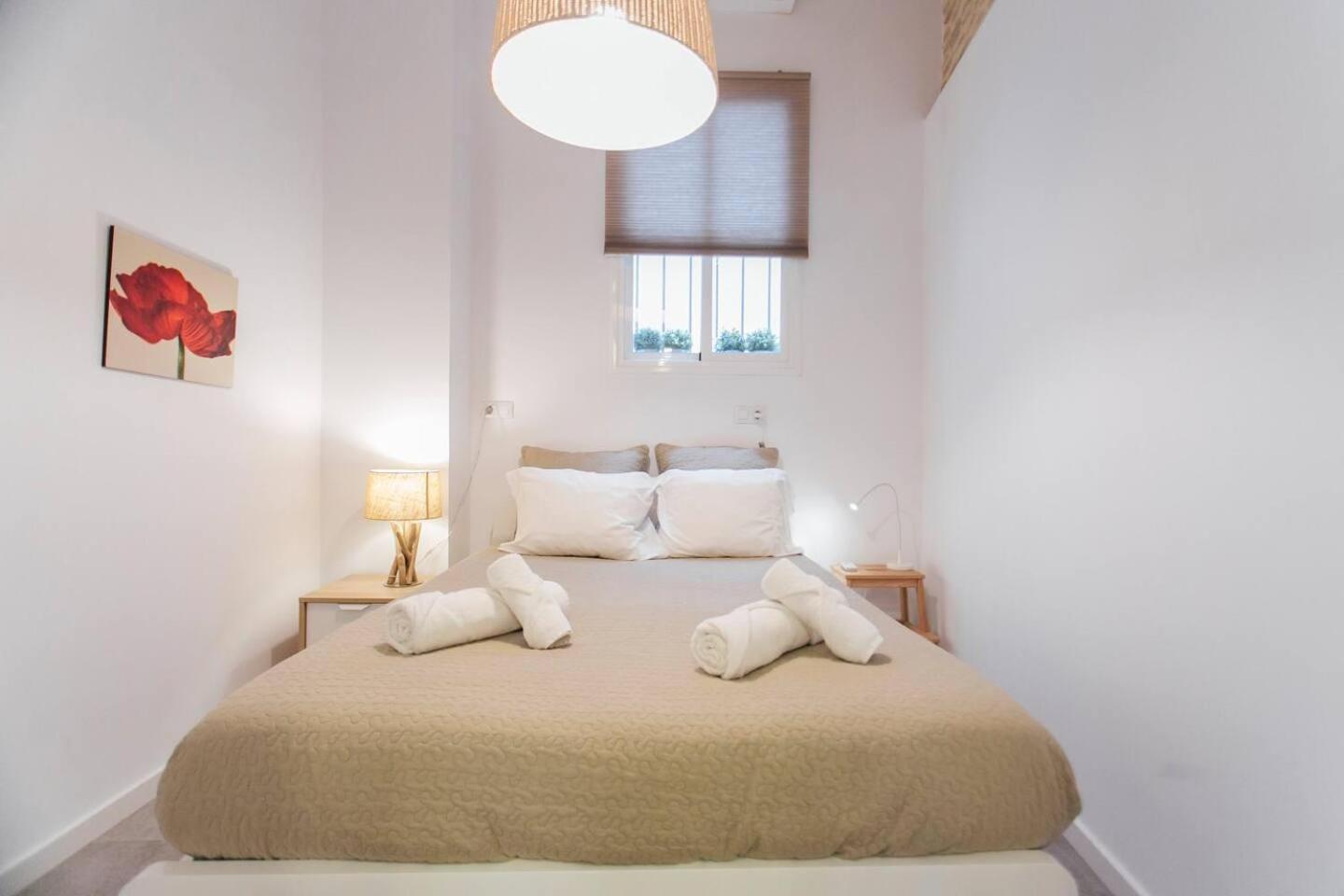 Amplio Apartamento De Diseno Precioso De Estilo Sevillano En Pleno Centro Bagian luar foto